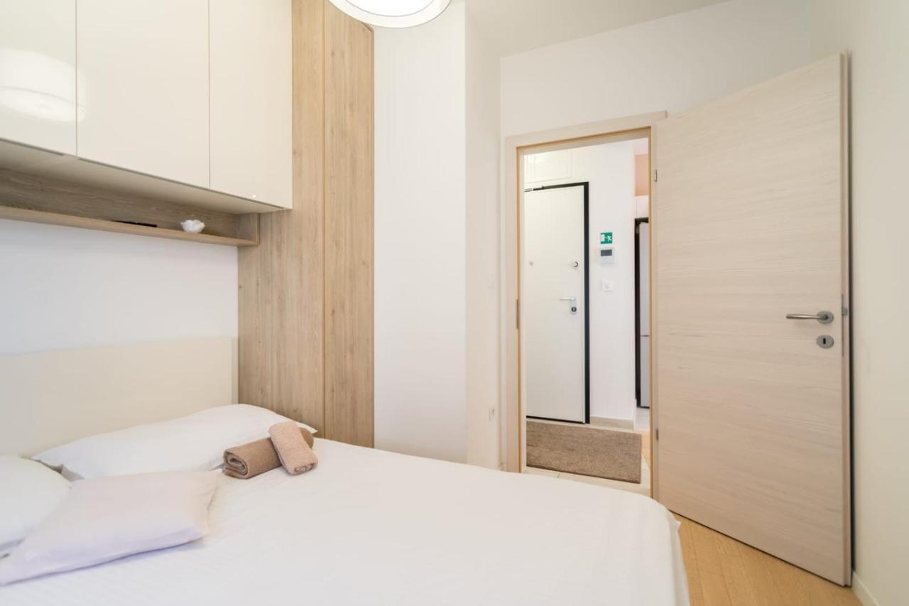 Apartment Sara - Free Parking For 2 Cars ซาเกร็บ ภายนอก รูปภาพ
